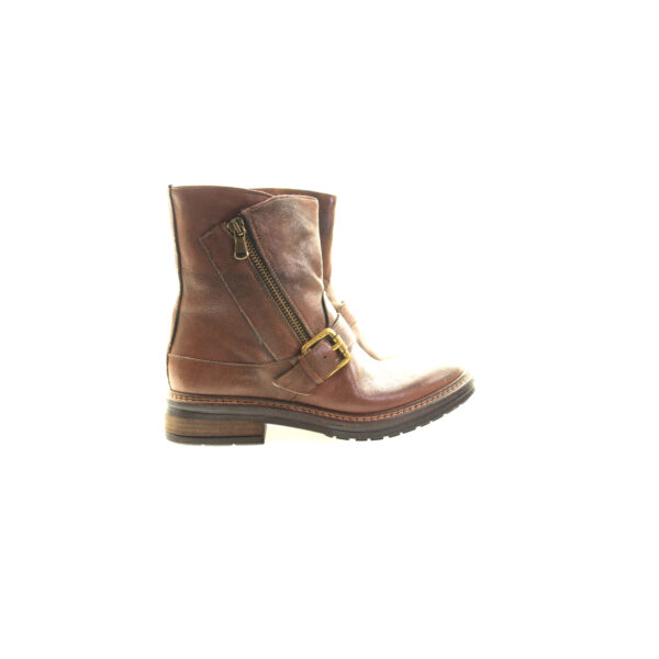 Stivaletto donna in pelle di vitello lavorazione artigianale