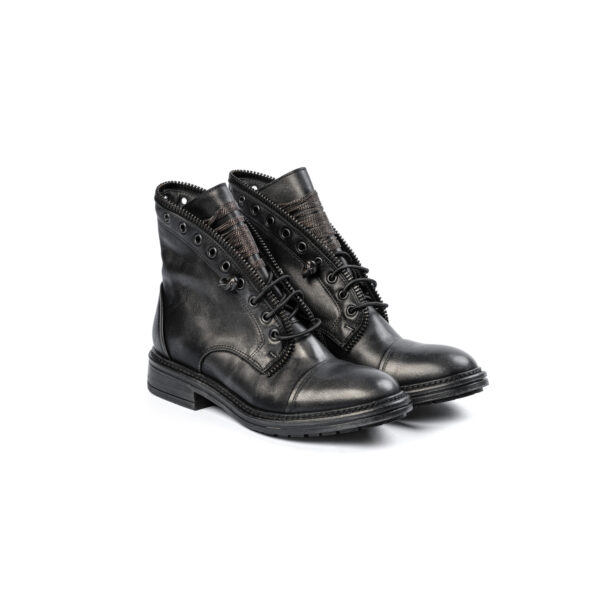 Stivaletti da donna in pelle di vitello lavorazione artigianale